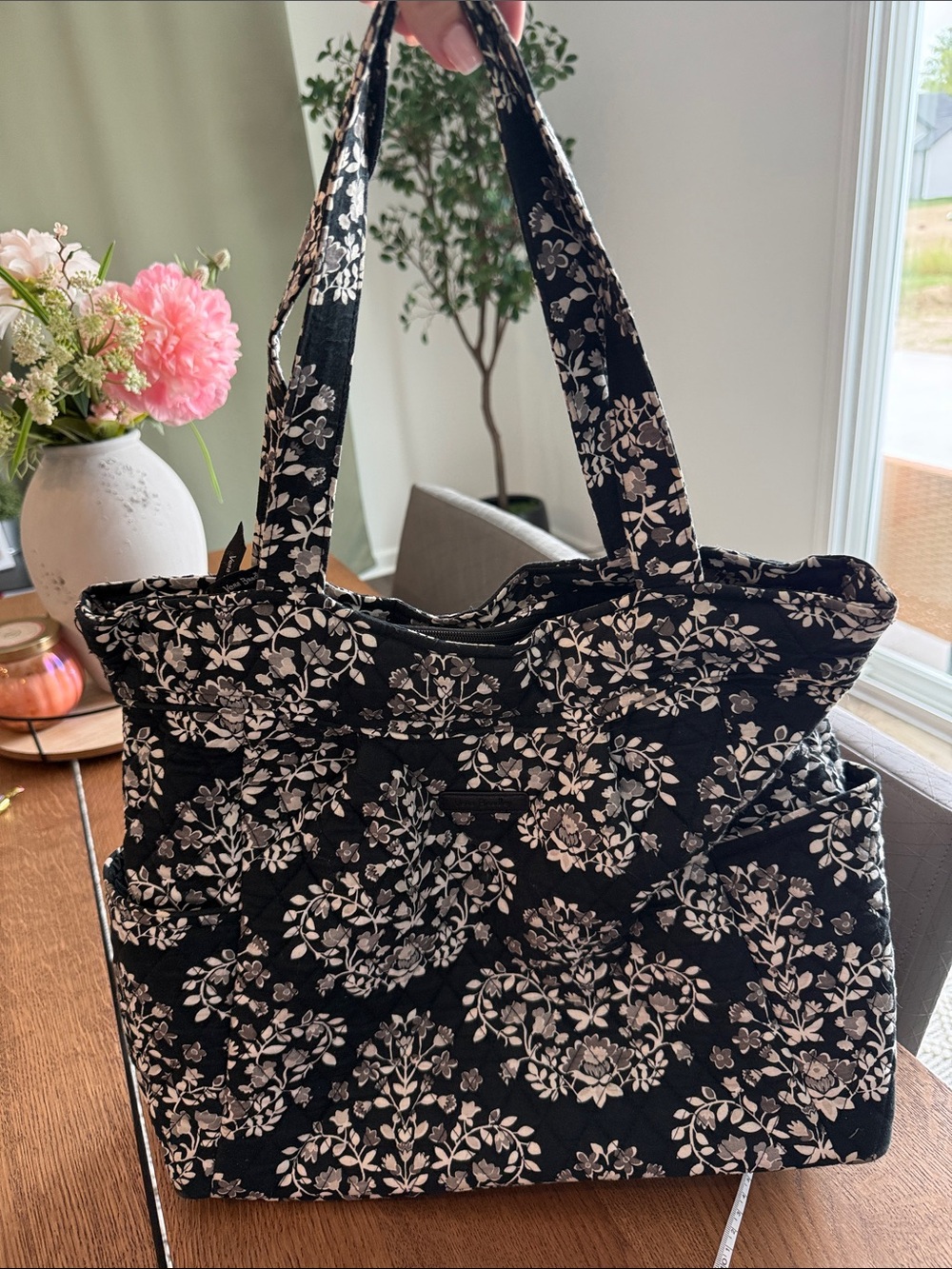 Vera Bradley Quilted Tote Chandelier Noir Pattern
